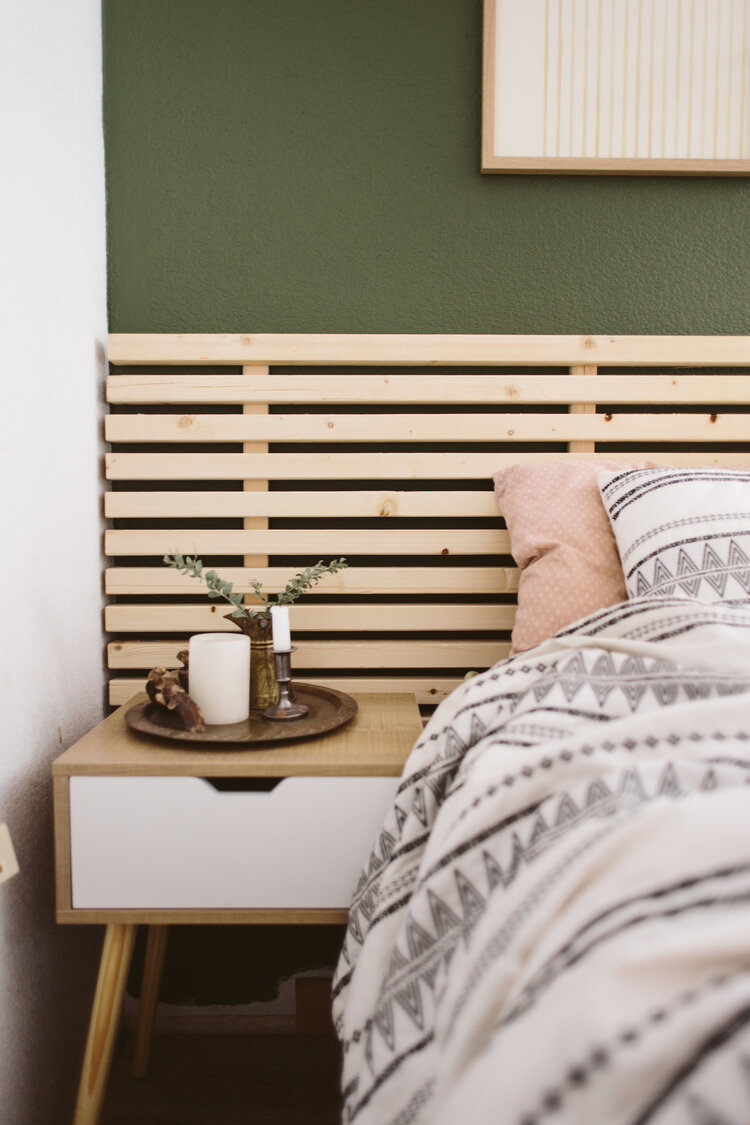 slatted headboard