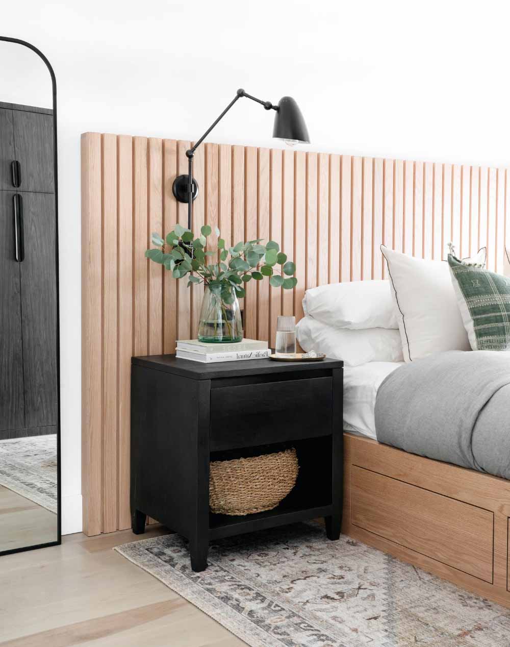 slatted headboard