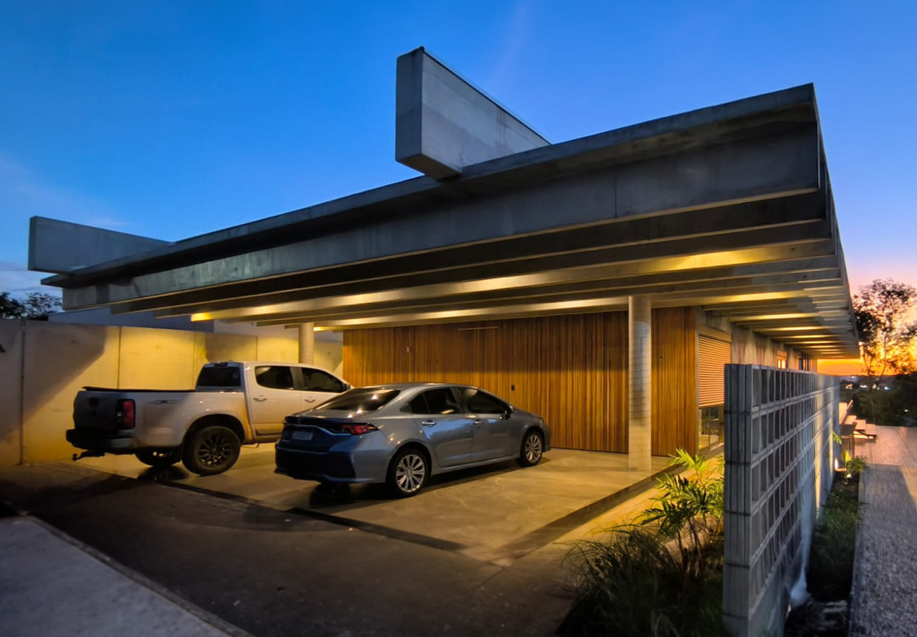 Casa De Concreto E Vidro