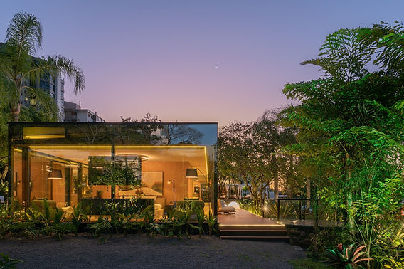 Casa De Concreto E Vidro