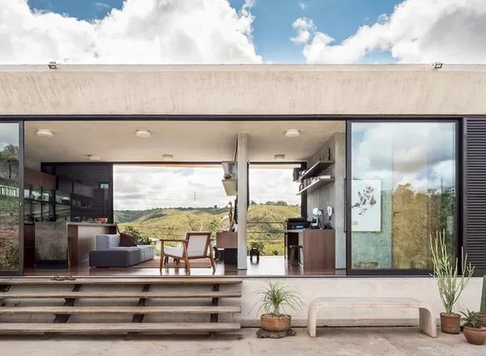 Casa De Concreto E Vidro