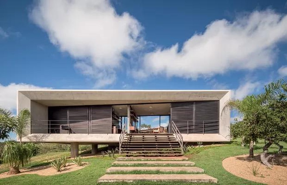 Casa De Concreto E Vidro