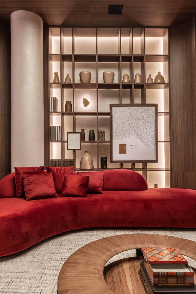 ideias-de-decoracao-de-sala-com-sofa-vermelho