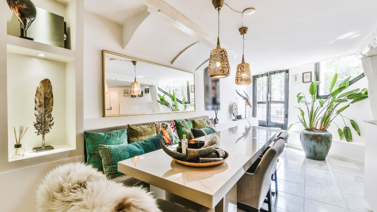 ideias-de-decoracao-de-sala-jantar-com-espelho