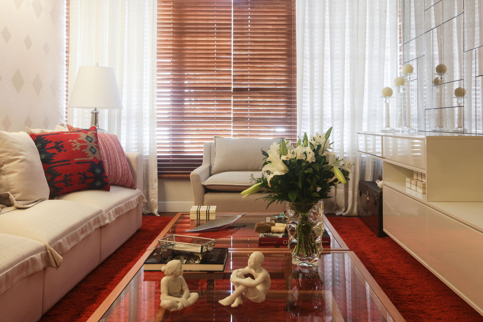 ideias-de-sala-decorada-com-plantas-artificiais