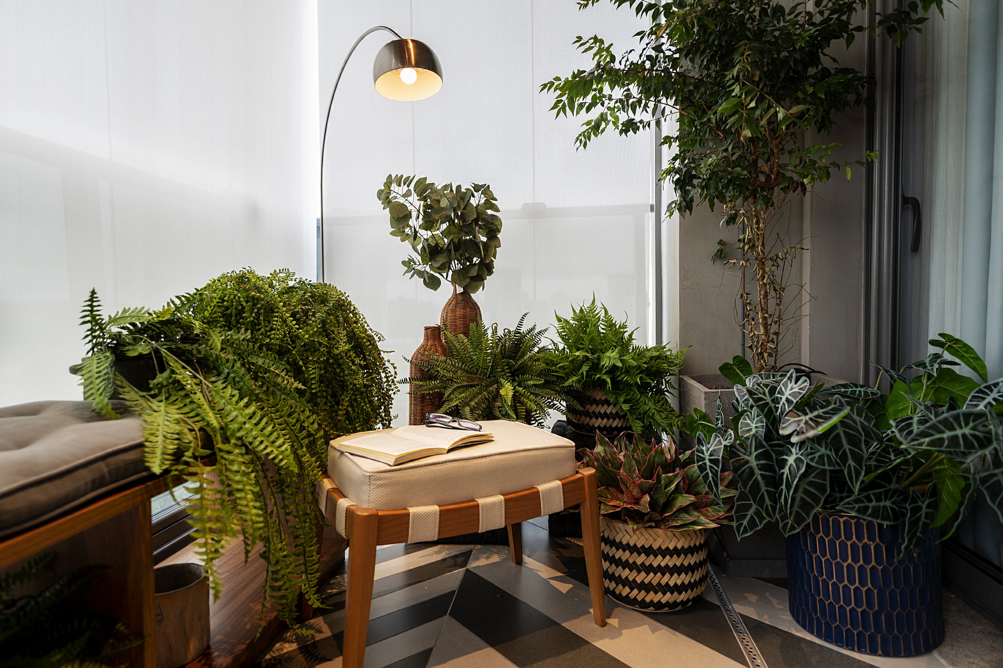 ideias-de-decoracao-de-sala-com-plantas
