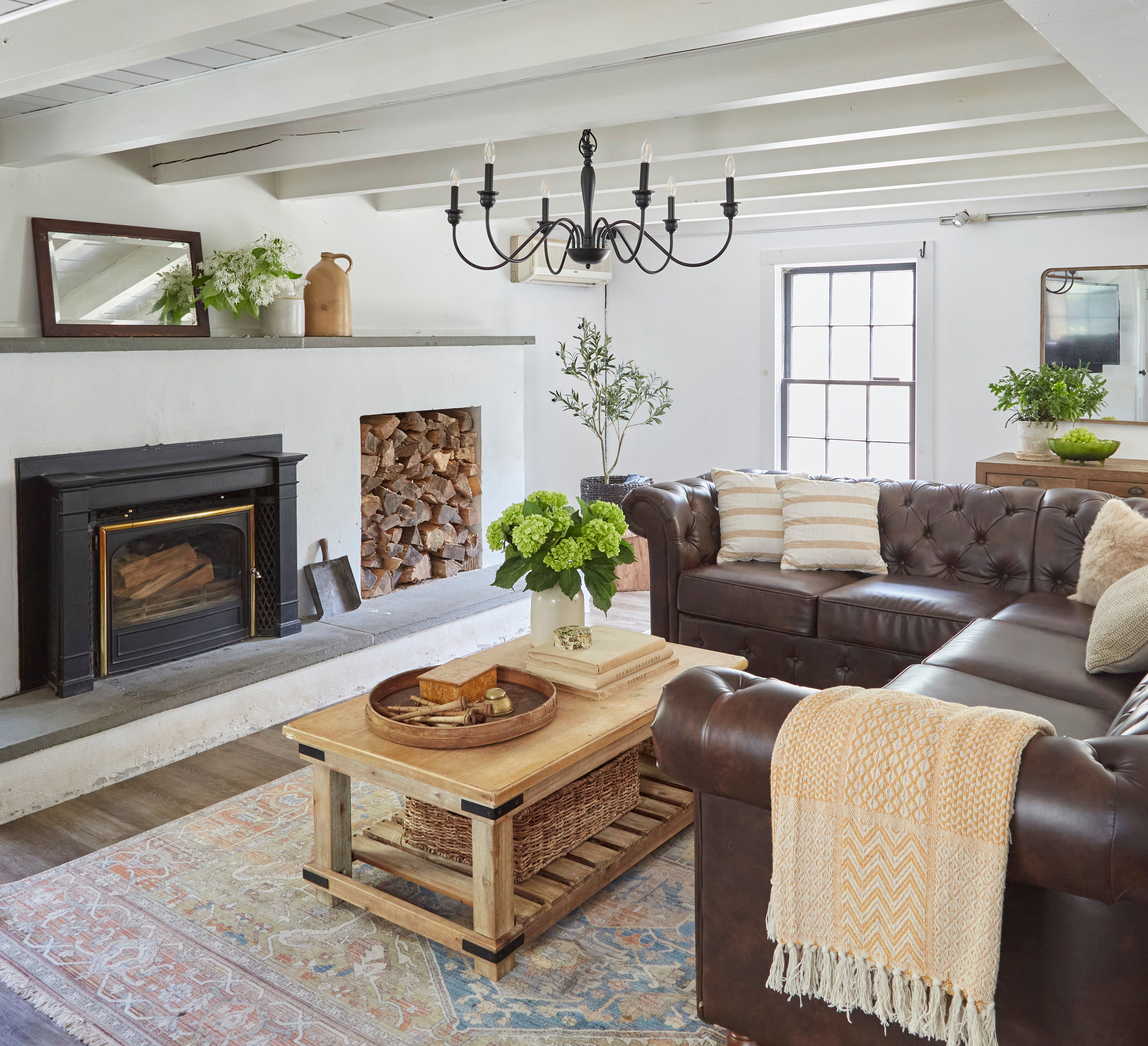 ideias-de-decoracao-de-sala-com-sofa-marrom