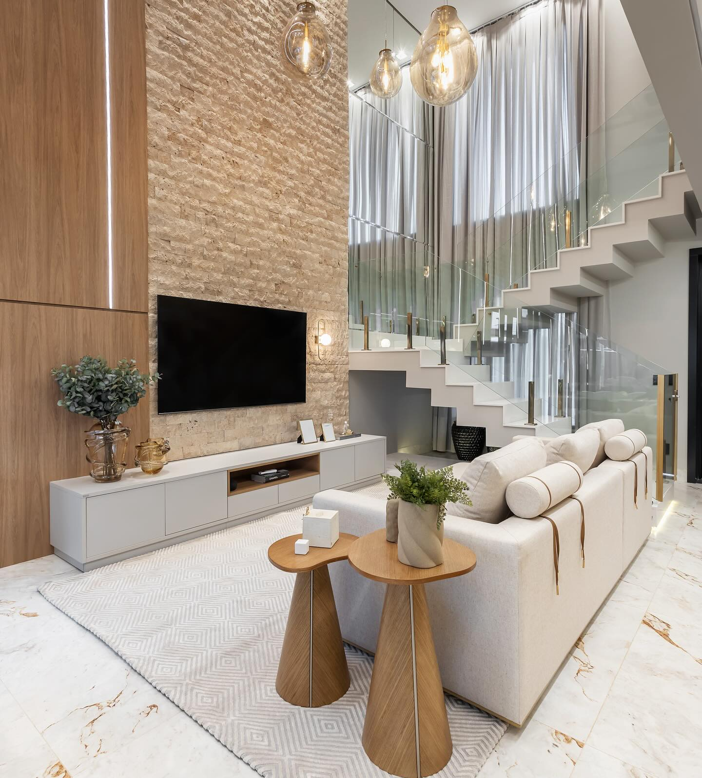 ideias-de-paredes-decoradas-para-sala