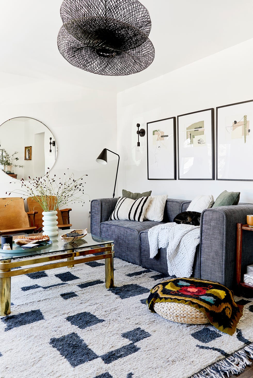 ideias-de-decoracao-de-sala-preto-e-branco