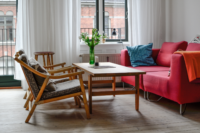 ideias-de-decoracao-de-sala-com-sofa-vermelho