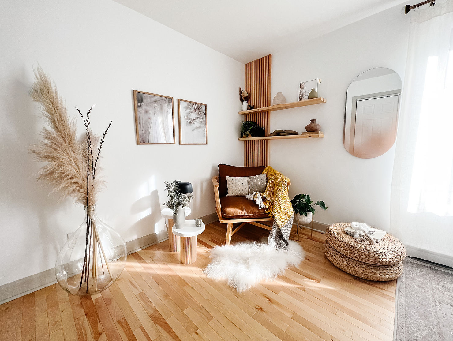 ideias-de-decoracao-de-sala-com-ripado