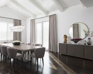 ideias-de-decoracao-de-sala-jantar-com-espelho