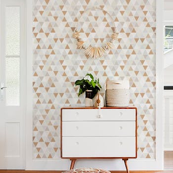 ideias-de-decoracao-de-sala-com-papel-de-parede