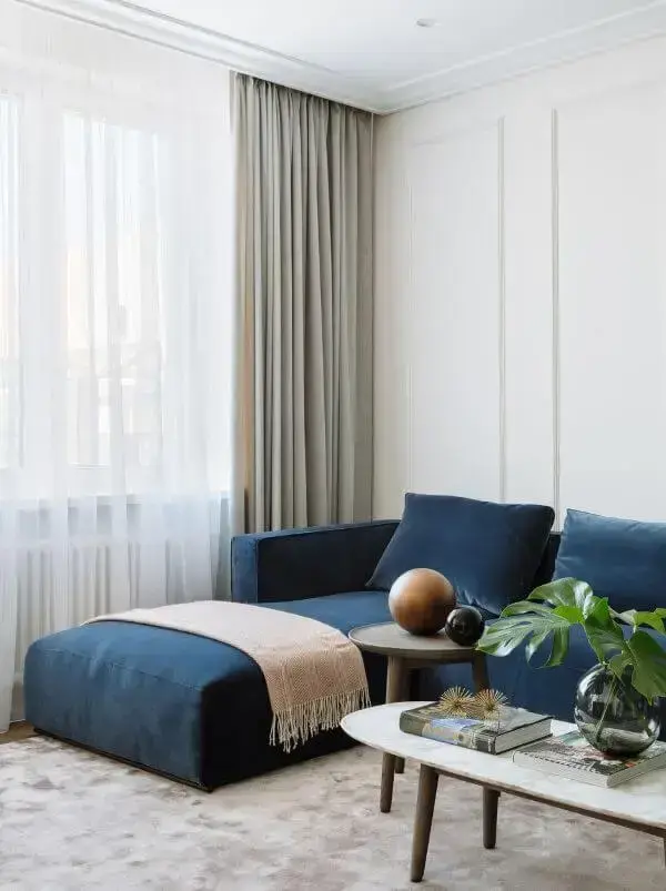 ideias-de-decoracao-de-sala-com-sofa-azul