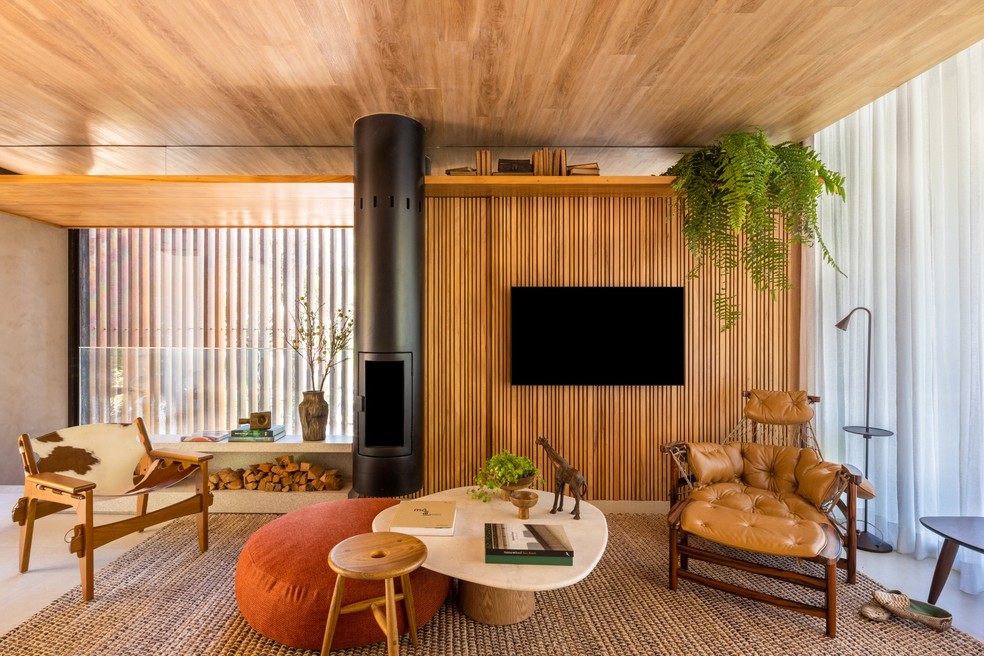 ideias-de-sala-decorada-com-painel-ripado