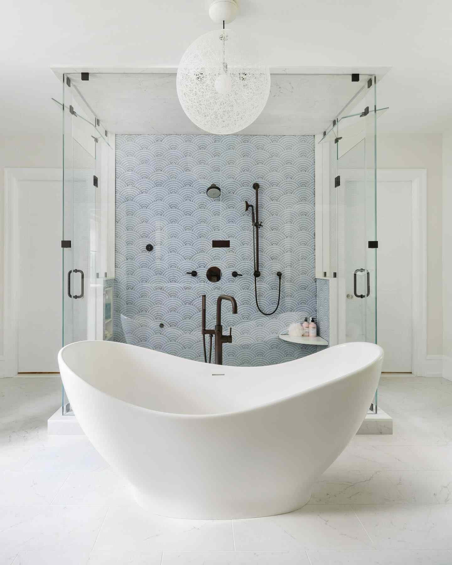 bathroom with bathtub