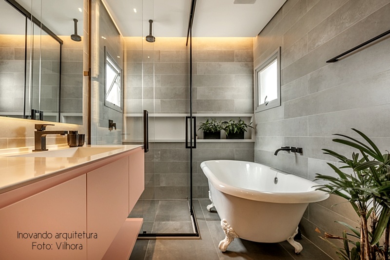 banheiro com banheira