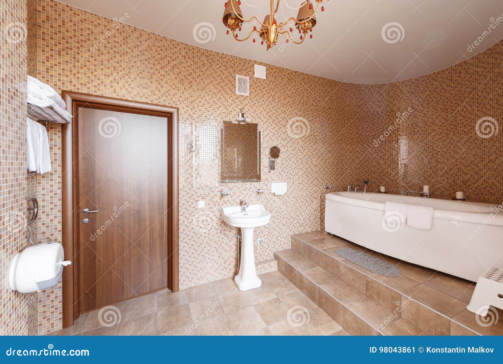 banheiro com banheira