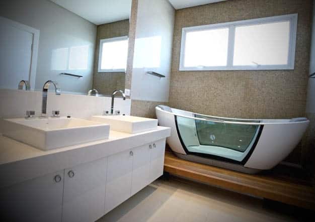 banheiro com banheira