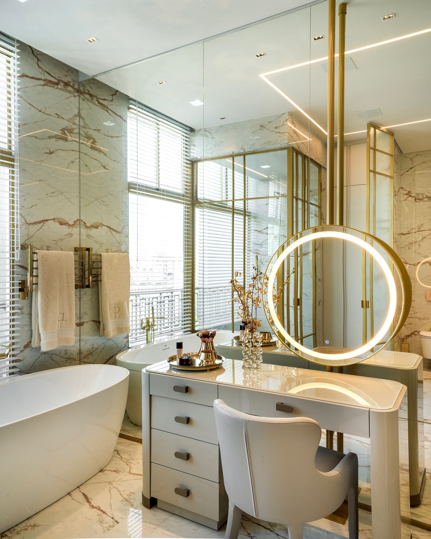 banheiro com banheira